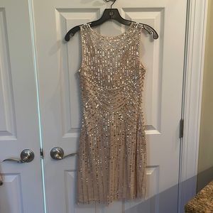 Aidan Mattox sleeveless v-neck sequin cocktail dress